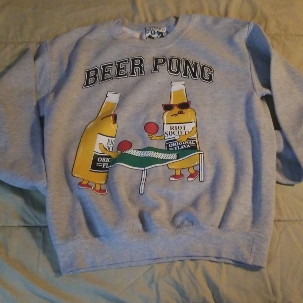 Pullover sweatshirt